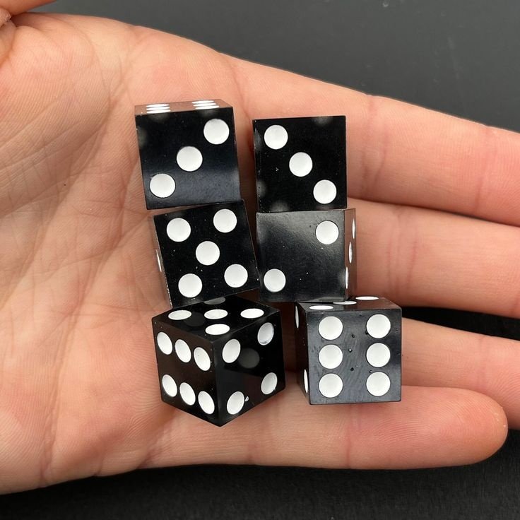 Custom 19MM Sharp Edge Board Game Dice Set 6 Sided Special 19MM Acrylic Las Vegas Casino Dice