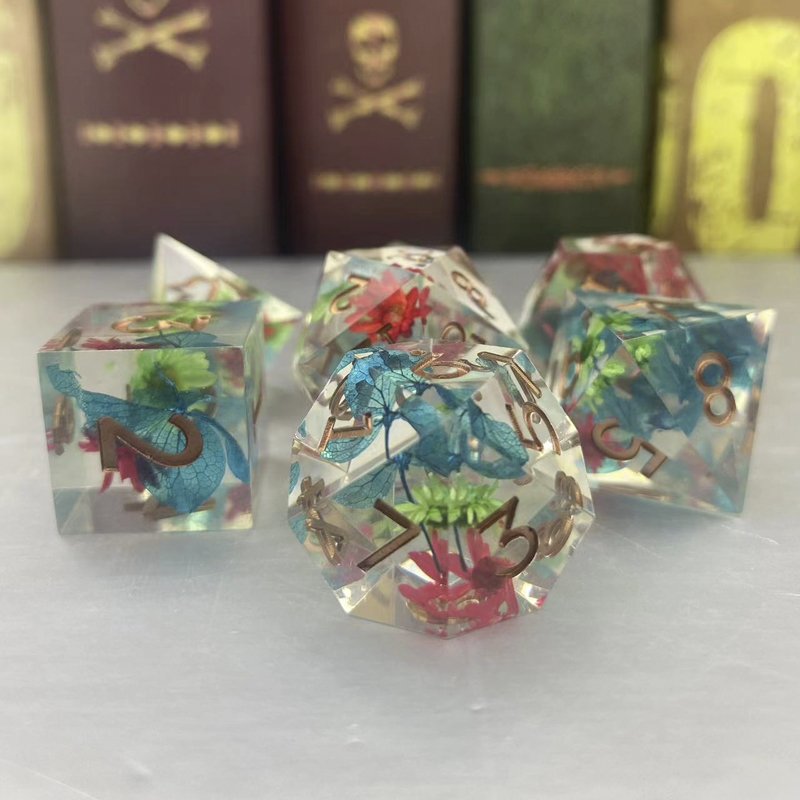 Wholesale 7pc Polyhedral Resin RPG Dungeons Dragons Board Game Dice Sets Customizable DND Flower Identifiable Resin Can