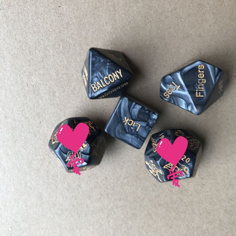 wholesale Naughty Dice Fun Games 5Pcs Dice Set Different Poses Side Bedroom Sex Dice for Couples Game Party Games