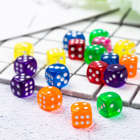14mm 20 25 30 Resin color dice transparent black and white dice set d6 customized acrylic plastic custom logo clear dice game