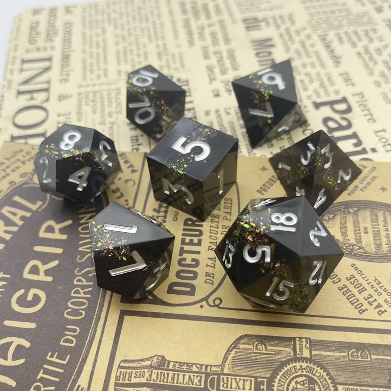 New premium Transparent Sharp Dice set polyhedral dice Sharp Edge DND dice for Dungeons & Dragons board game TRPG board game