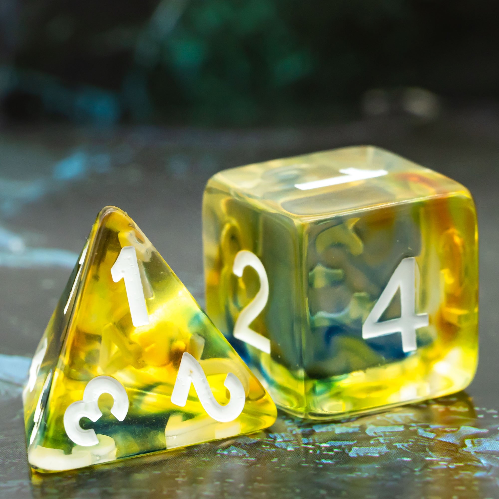 Udixi Plastic polyhedron dungeons and dragons resin rpg custom logo dice set Colored glaze Yellow