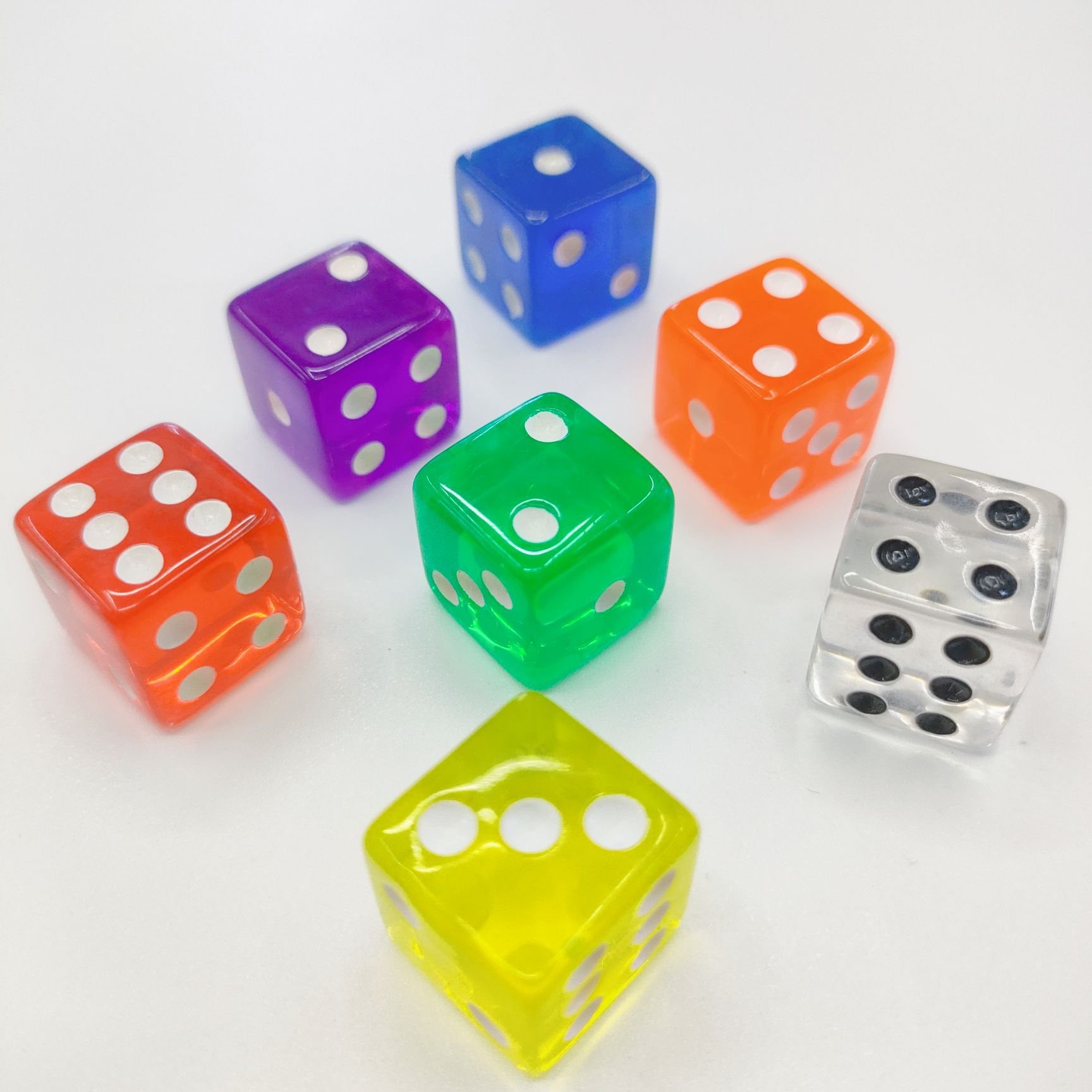High Quality 16mm Transparent Acrylic Dice Casino Digital Custom 6 Sided Spot Board Game Dice Supplier Gambling Plastic Dice