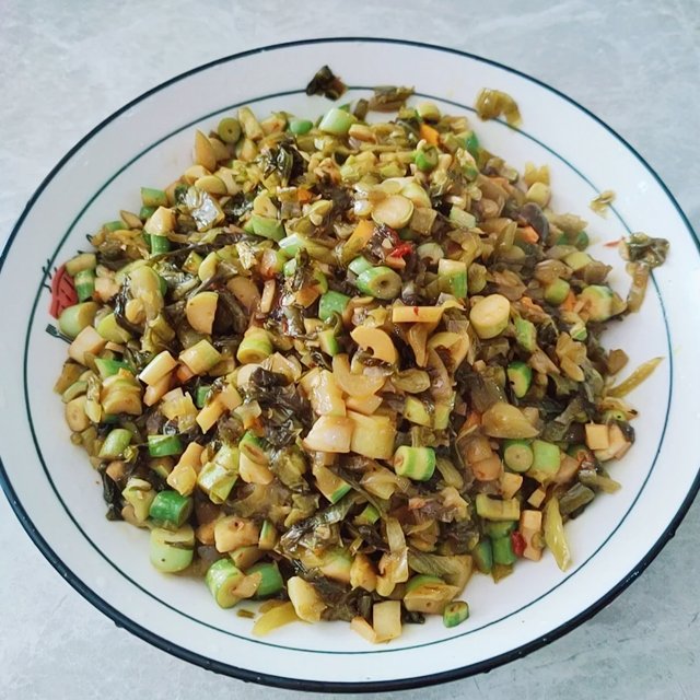 Diced Beef with Bamboo Shoot Instant Food Rice Pasta Condiments 180g chinese food beef sauce Delicious Home Rice chili sauces