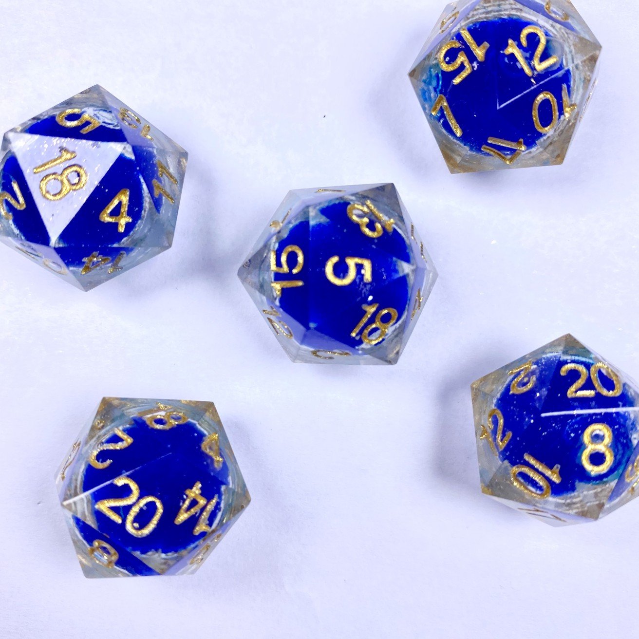 Explosive new resin sharp corner D20 rpg polyhedron dice blue liquid quicksand game dice