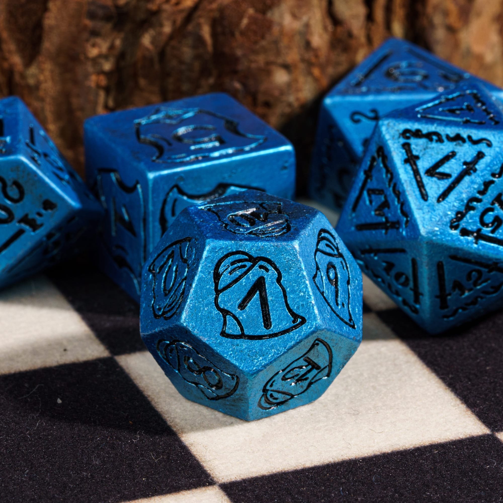 Udixi Plastic RPG Polyhedral Dungeons and Dragons d&d Resin custom logo Dice Set metallic blue