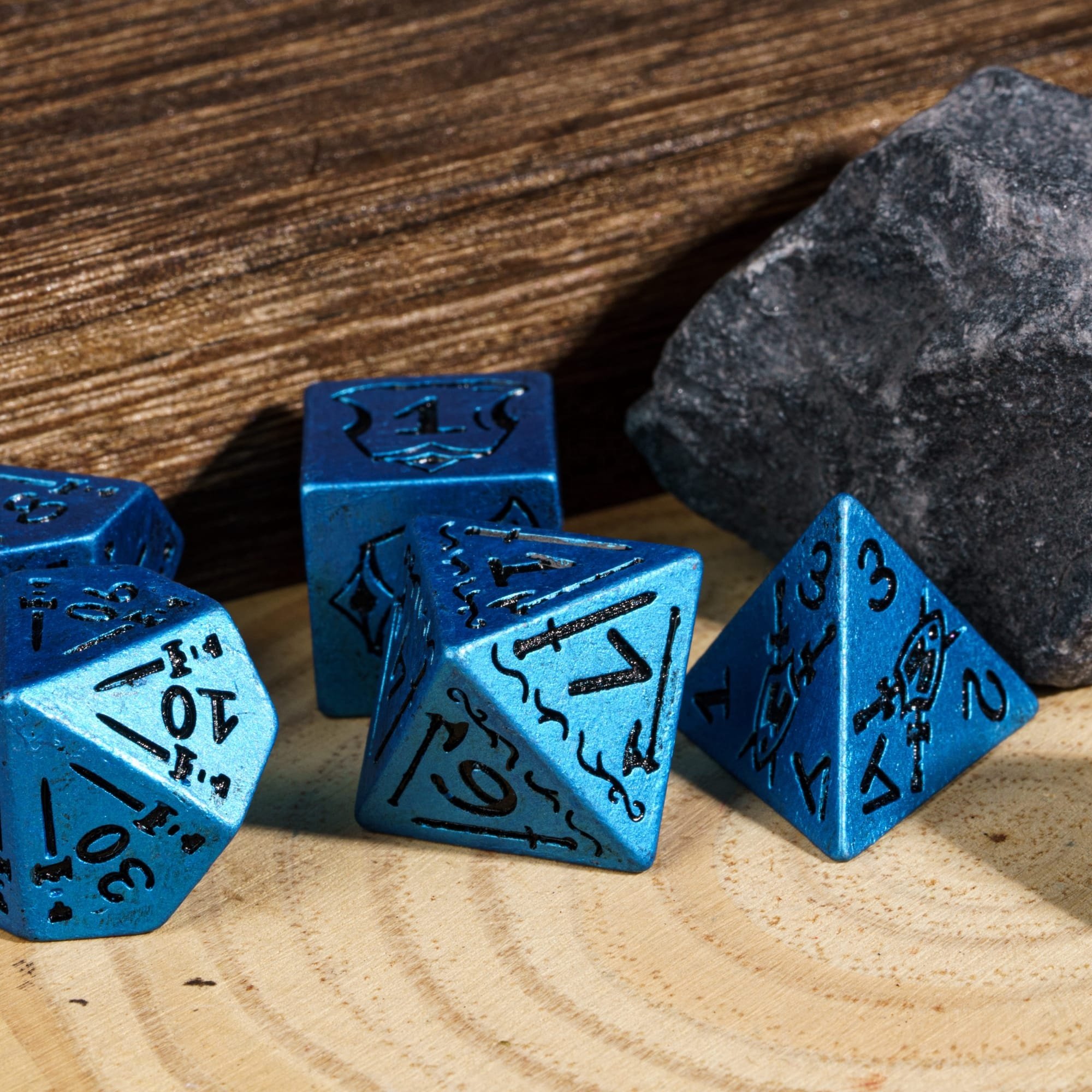 Udixi Plastic RPG Polyhedral Dungeons and Dragons d&d Resin custom logo Dice Set metallic blue