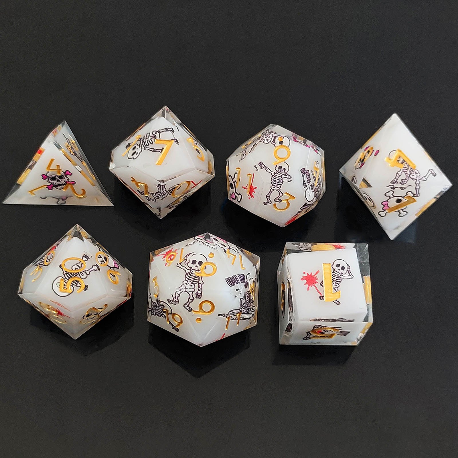 Halloween Dancing Skull Double Layer Resin Dice Blood Spot Polyhedral Sharp Edge Dice Set for Role Playing Game