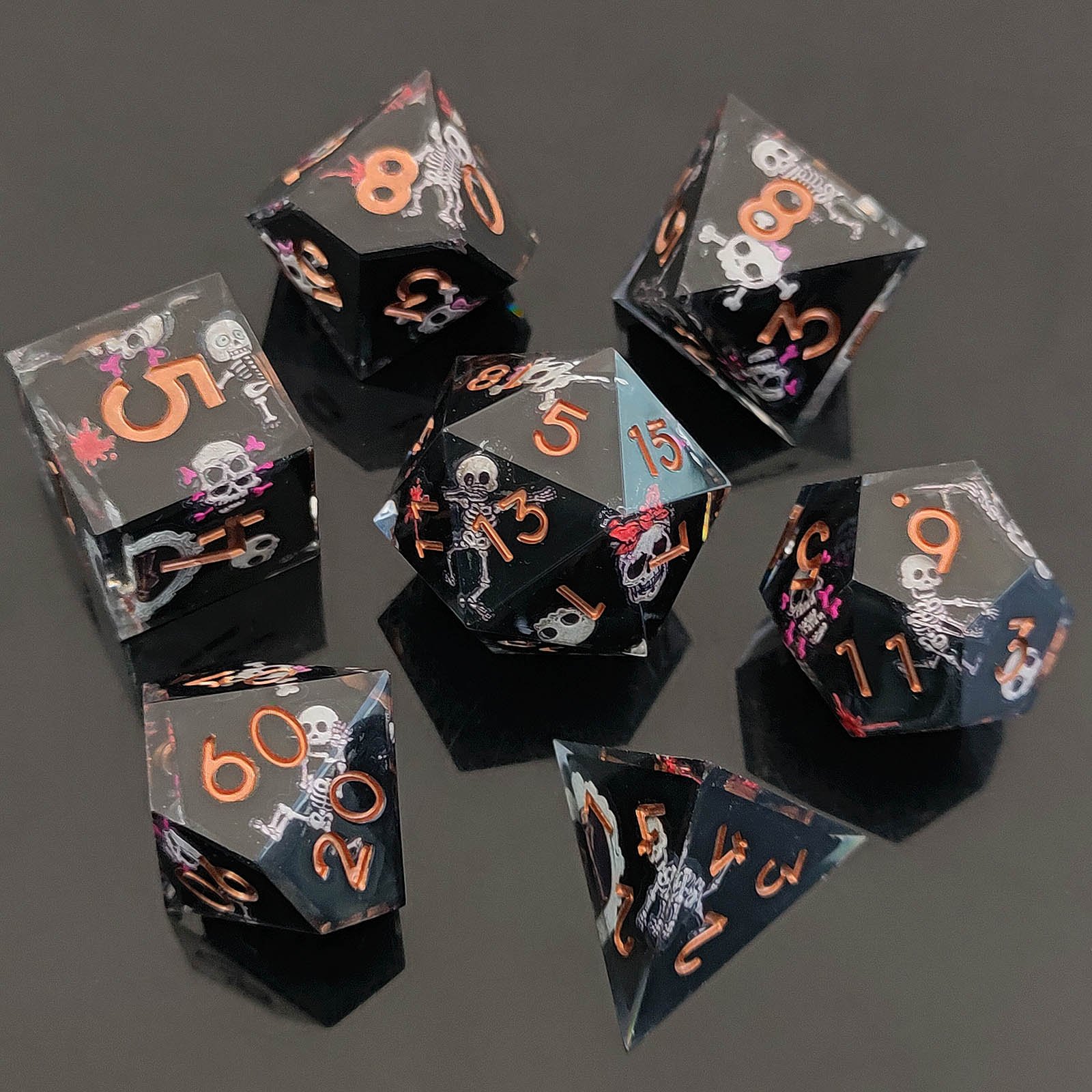 Halloween Dancing Skull Double Layer Resin Dice Blood Spot Polyhedral Sharp Edge Dice Set for Role Playing Game