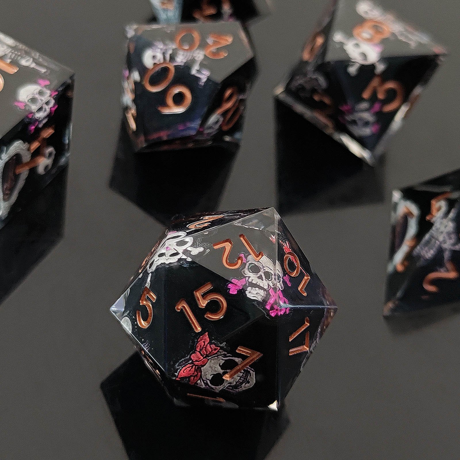 Halloween Dancing Skull Double Layer Resin Dice Blood Spot Polyhedral Sharp Edge Dice Set for Role Playing Game