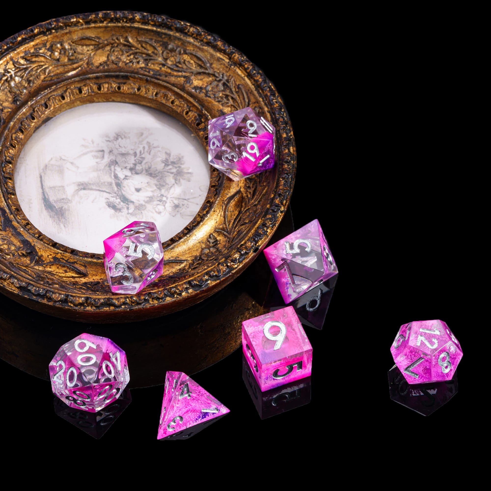 Udixi Custom Handmade Color Sinking Resin Dice Dungeons and Dragons DND RPG board game Dice Set