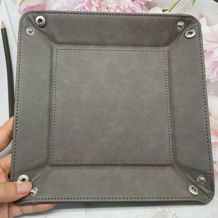 Free Samples Burn Logo PU Leather DnD RPG Magic Cubes Custom Dice Tray