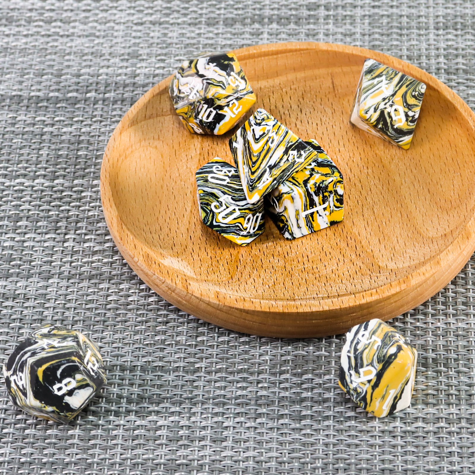 Factory wholesale customized high quality white turquoise dice set for dungeons and dragons RPG