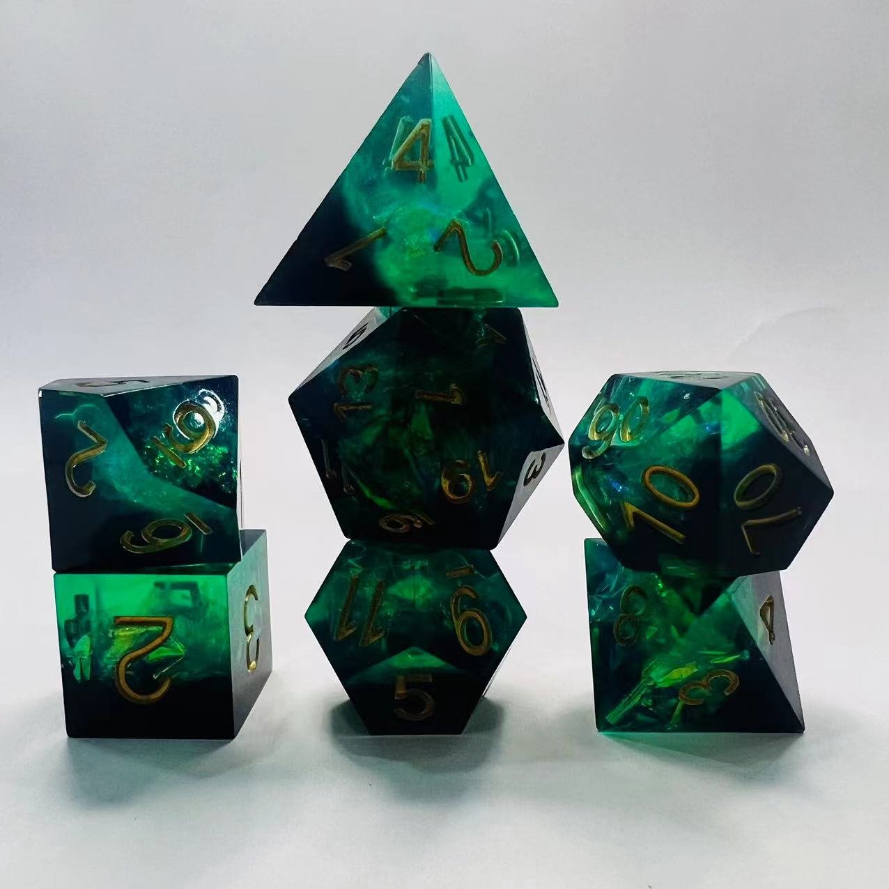 16Mm Polyhedral Handcrafted Tabletop Role Playing Games Bulk Plastic Dice Set Green And Black
