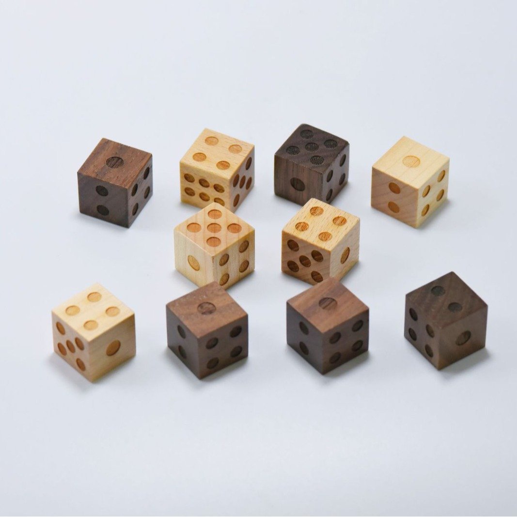 2024 New Kids Wooden Toys Yard Dice Games Toys For Children Custom Handmade Classic Portable Wholesale Wooden Dice Game