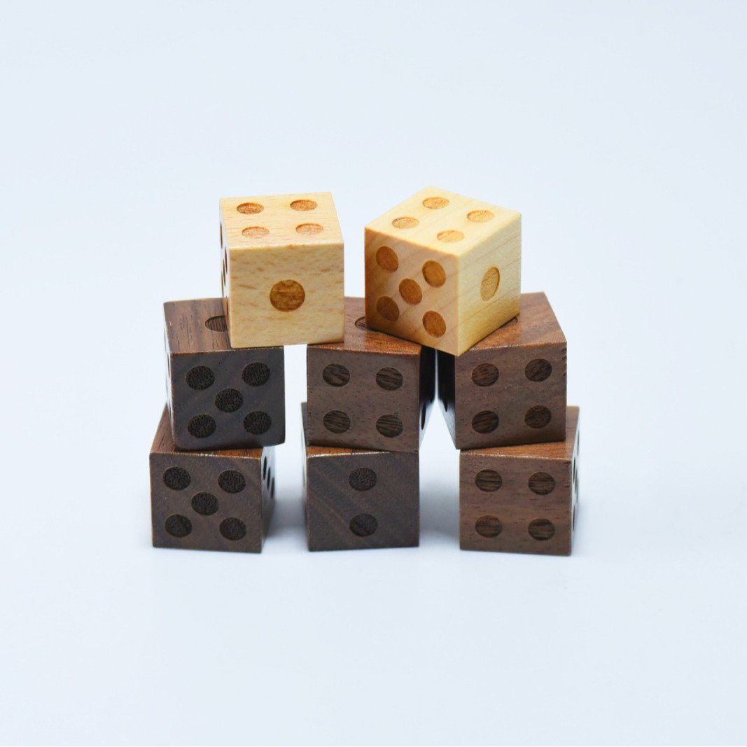 2024 New Kids Wooden Toys Yard Dice Games Toys For Children Custom Handmade Classic Portable Wholesale Wooden Dice Game