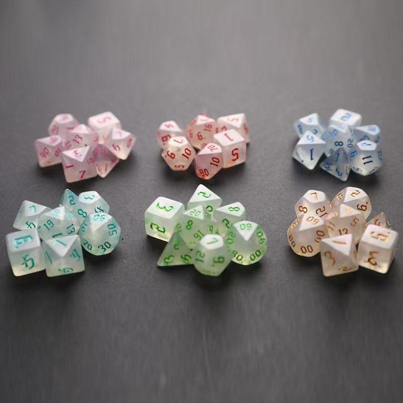 New Glitter Acrylic Dice 7 Set Factory Direct Sale High Quality Warhammer Dungeons and Dragons Game Dice