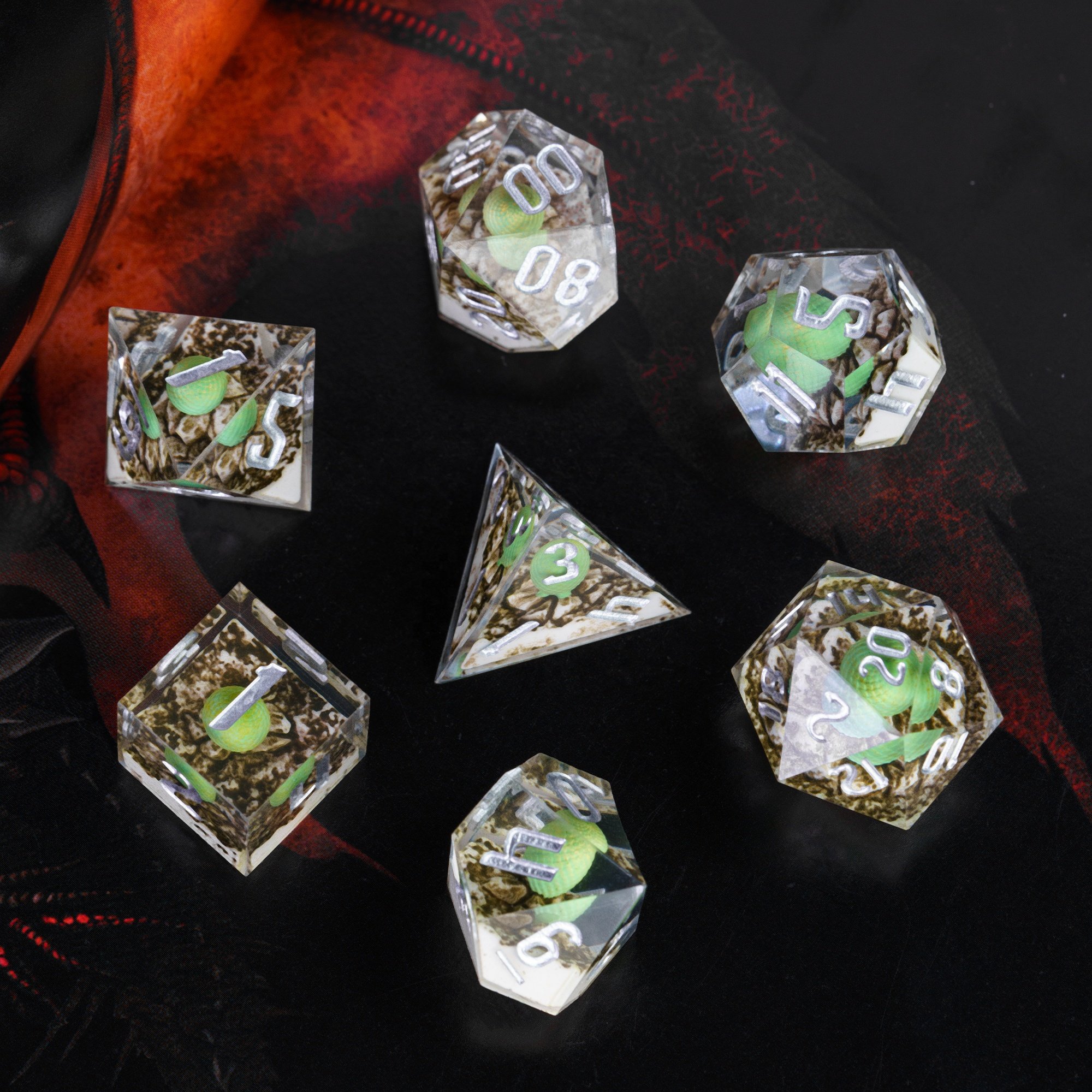 Udixi Polyhedral custom logo RPG custom Logo dungeons and dragons resin sharp edge sides dice sets cube Dragon Egg