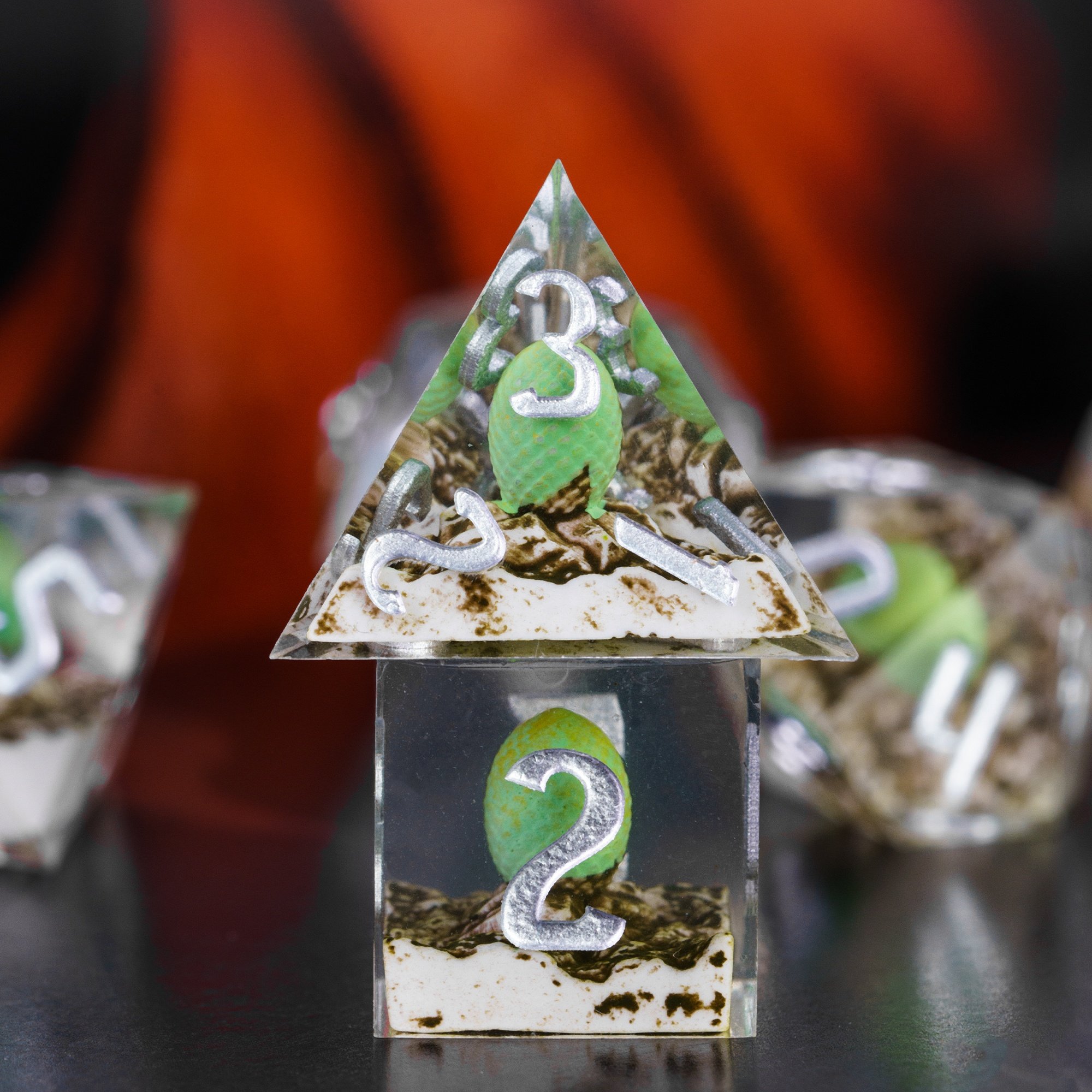 Udixi Polyhedral custom logo RPG custom Logo dungeons and dragons resin sharp edge sides dice sets cube Dragon Egg
