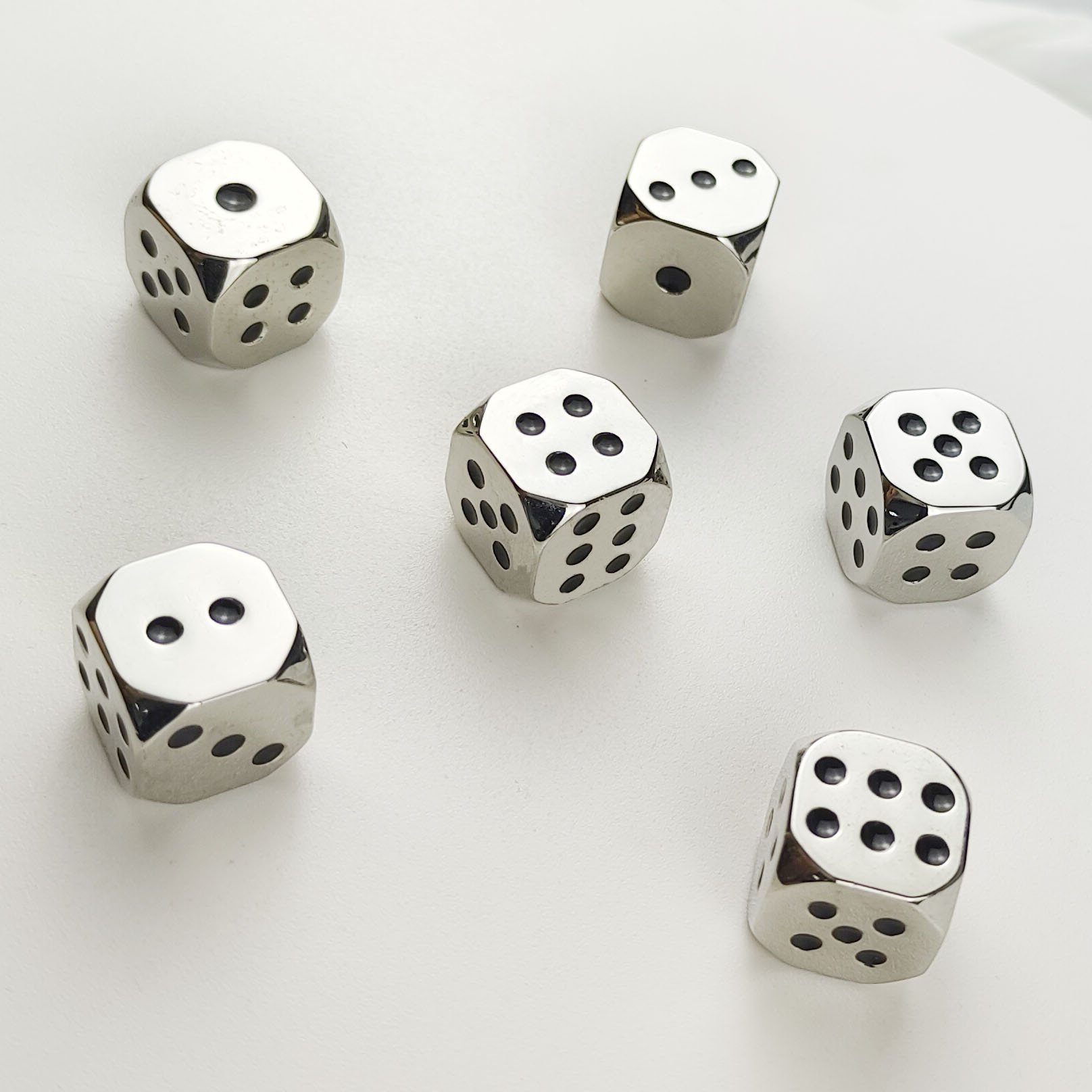 2024 New product wholesale manufacturer metal crafts alloy custom logo 6D glossy game dice for christmas Easter holiday