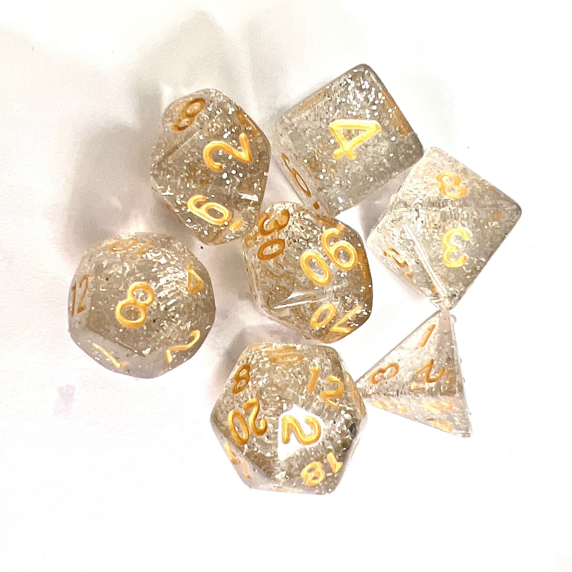 Customized Logo Dungeons Dragons DND Role-Playing Dice Set Transparent Cubic Gemstone with Special Shapes and Natural Engraving