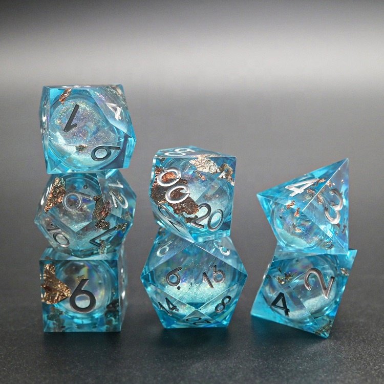 Factory Direct Supply Price Carved Gold Foil DND Resin Dice Set in Bulk