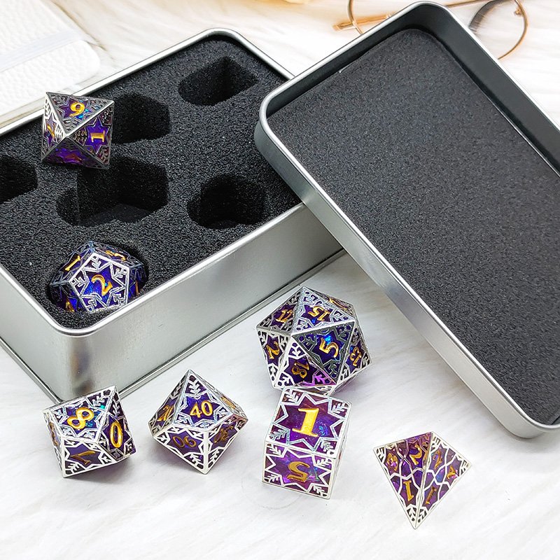 Resin + metal hollow dice flashing resin dice kit Unique design Snow dice D4, D6, D8, D10, D10%, D12, D20 RPG DNDdice