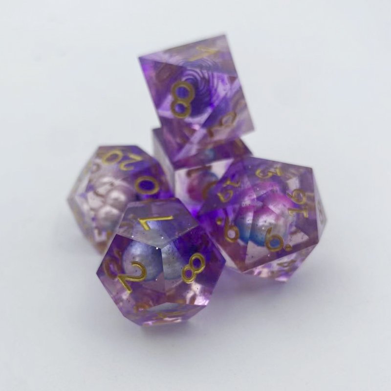 Custom polyhedral resin D20 DND Dice set 16mm sharp edge Christmas Liquid Core Eyeball Longan Planet dice