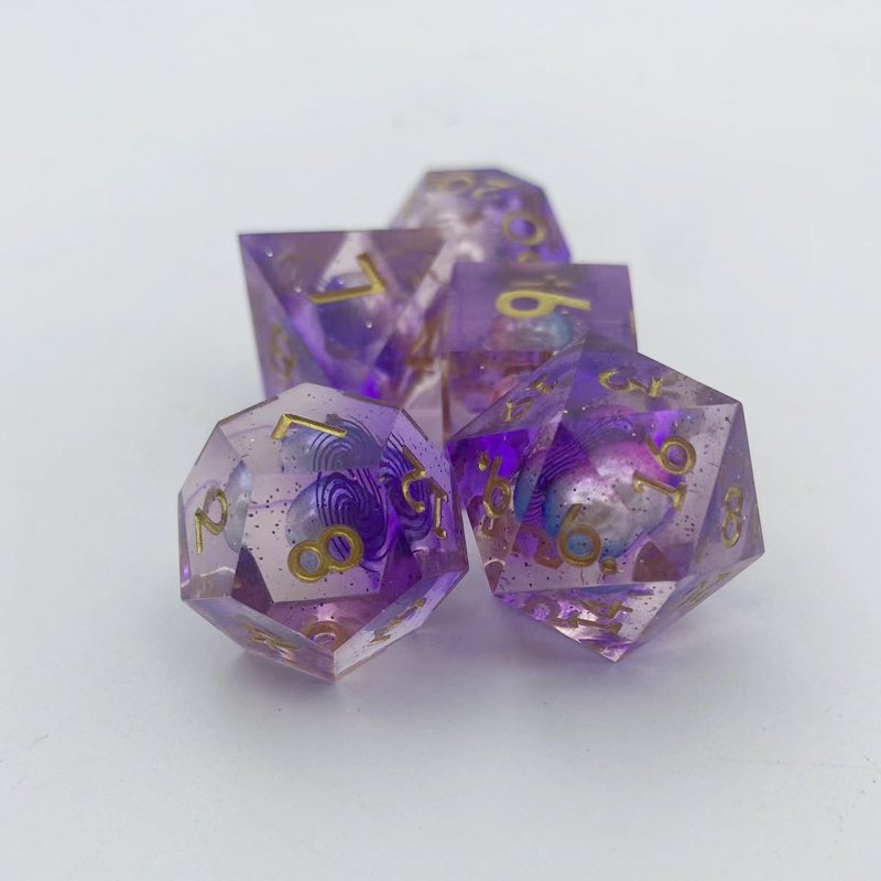 Custom polyhedral resin D20 DND Dice set 16mm sharp edge Christmas Liquid Core Eyeball Longan Planet dice