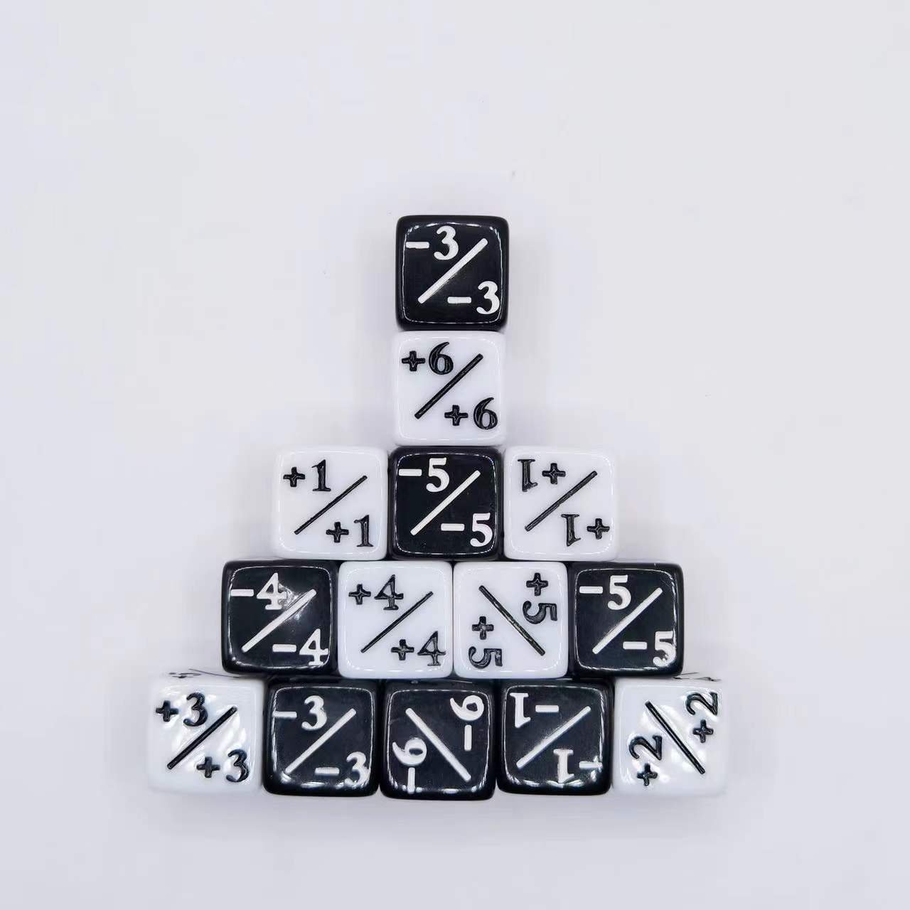 Black White 16mm 6-sided D6 Counting Dice Cube +1/-1 Dice Kids Mtg,Ccg,Card Gaming Accessory