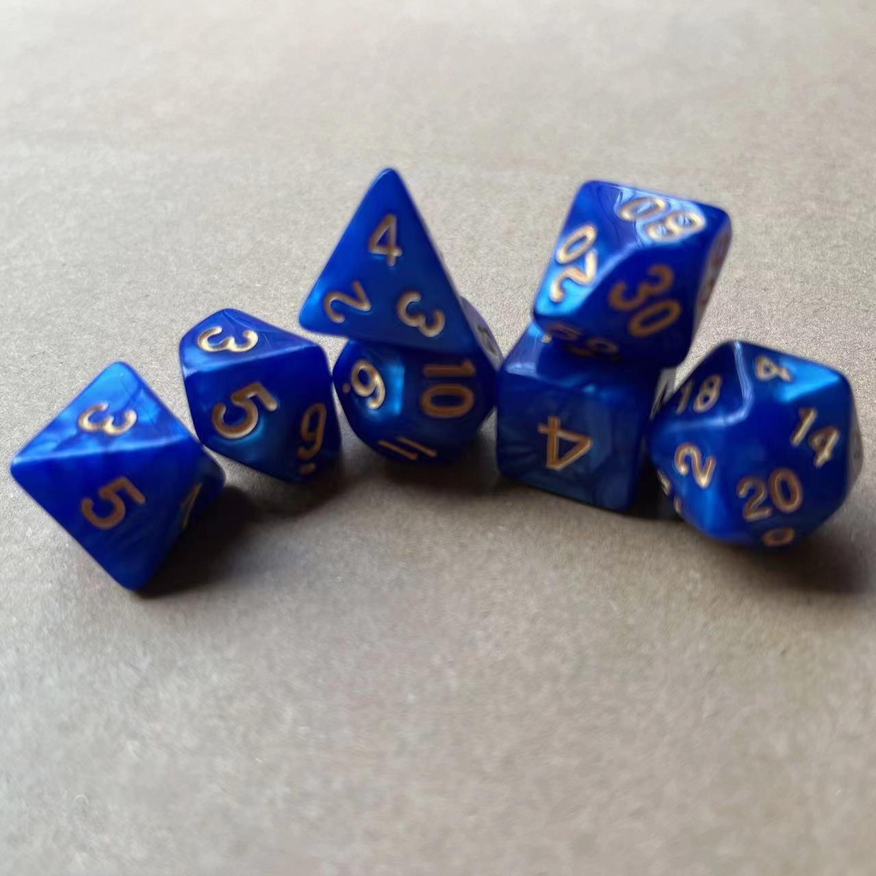 High Quality rpg games acrylic d20 polyhedral Glitter dnd dice set for Table Board Game
