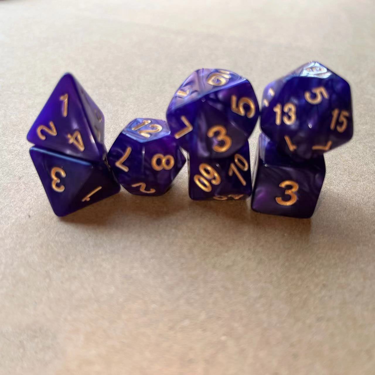 High Quality rpg games acrylic d20 polyhedral Glitter dnd dice set for Table Board Game
