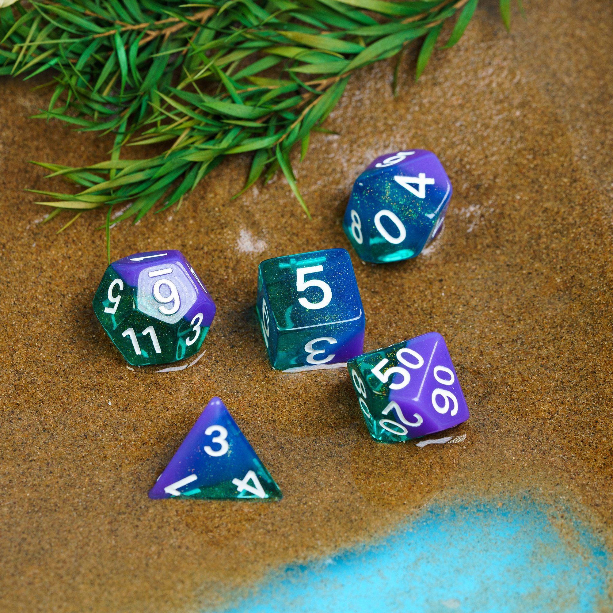 Udixi Plastic Polyhedral custom logo rpg dungeons and dragons resin colored dice game set Diagonals
