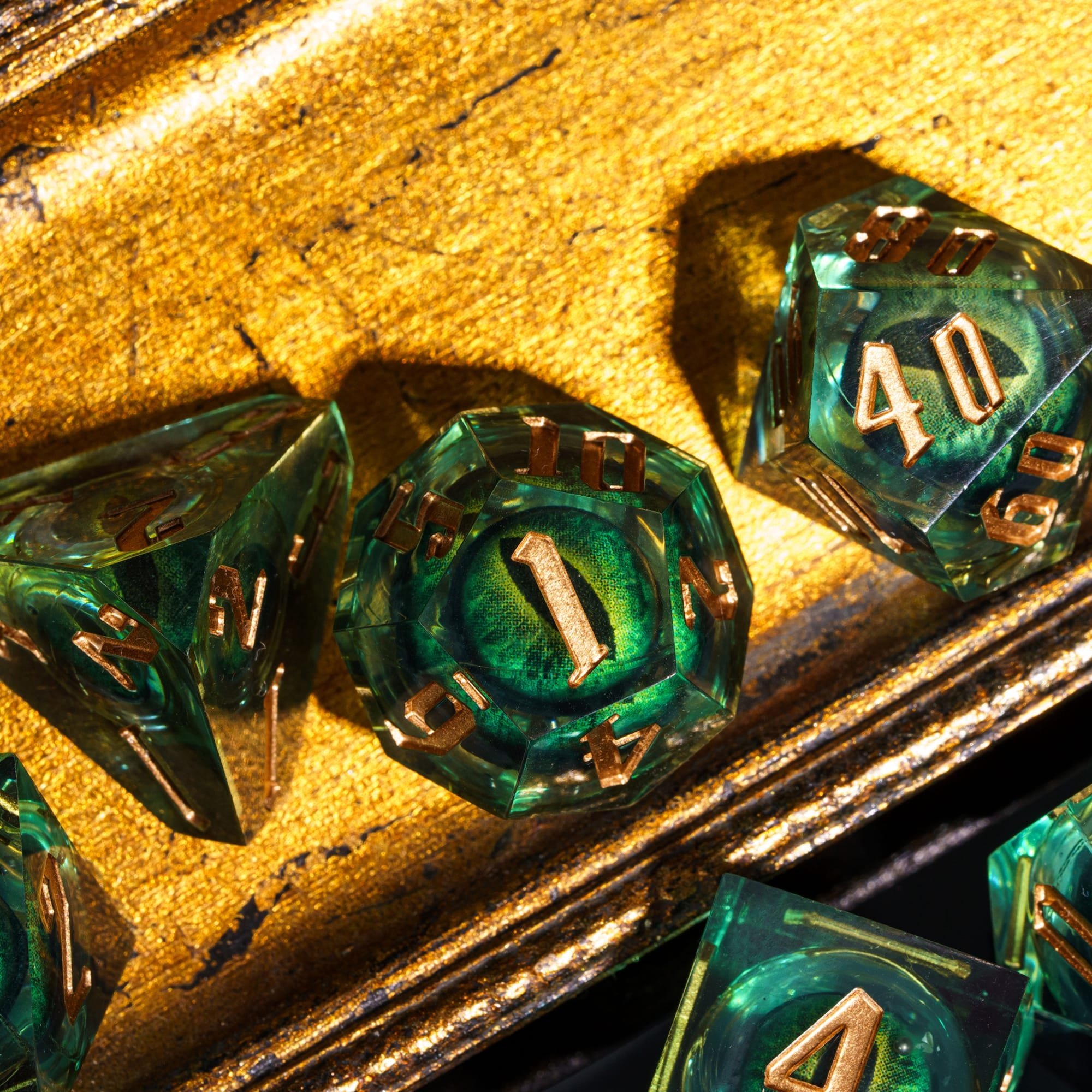 Udixi Polyhedral custom logo rpg dungeons and dragons Eyeball sharp edge Dice set