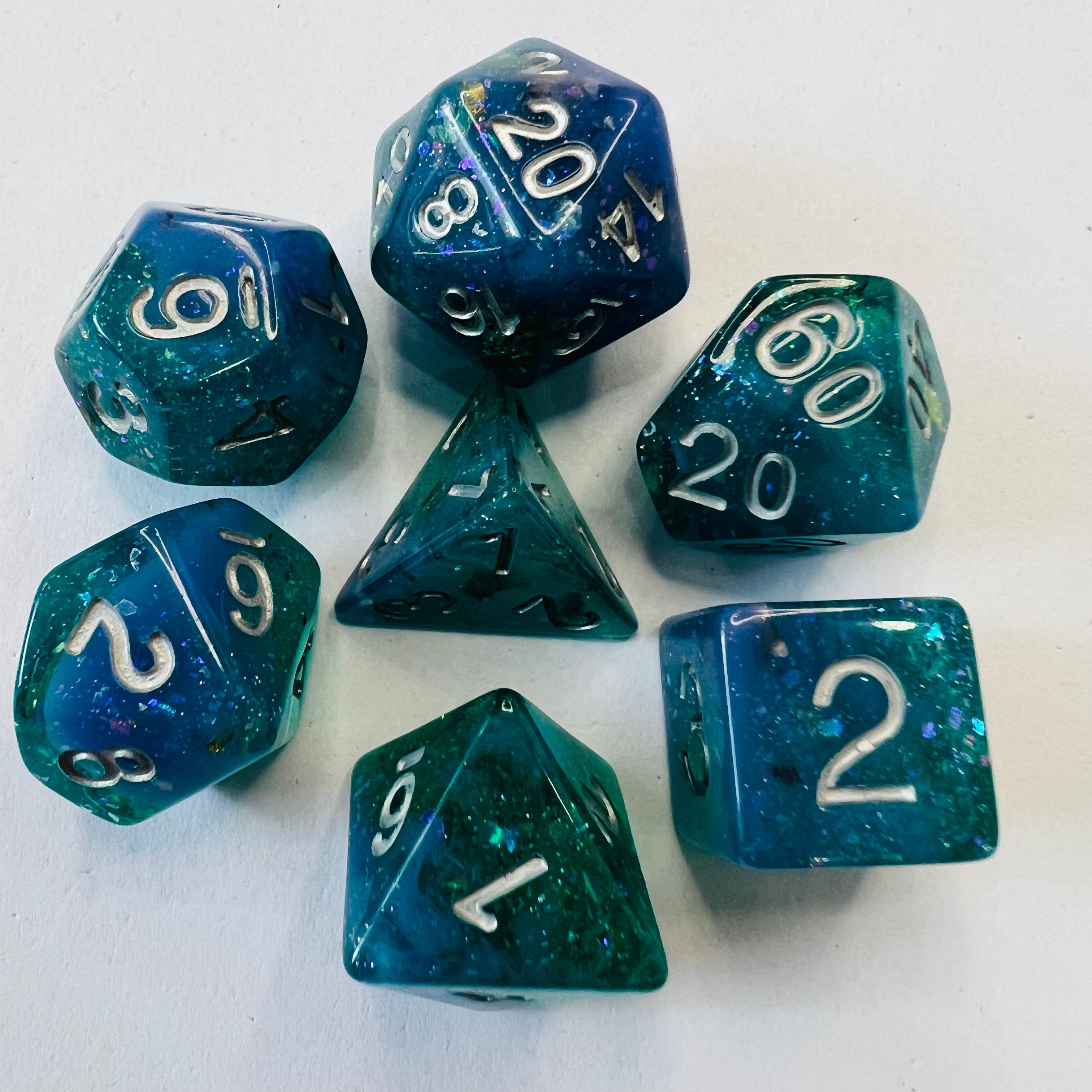 Custom Size 16Mm Square D&D Dice Set 7Pcs Polyhedral Resin Dice For Dungeons Dragons Color-Coded With Numbers