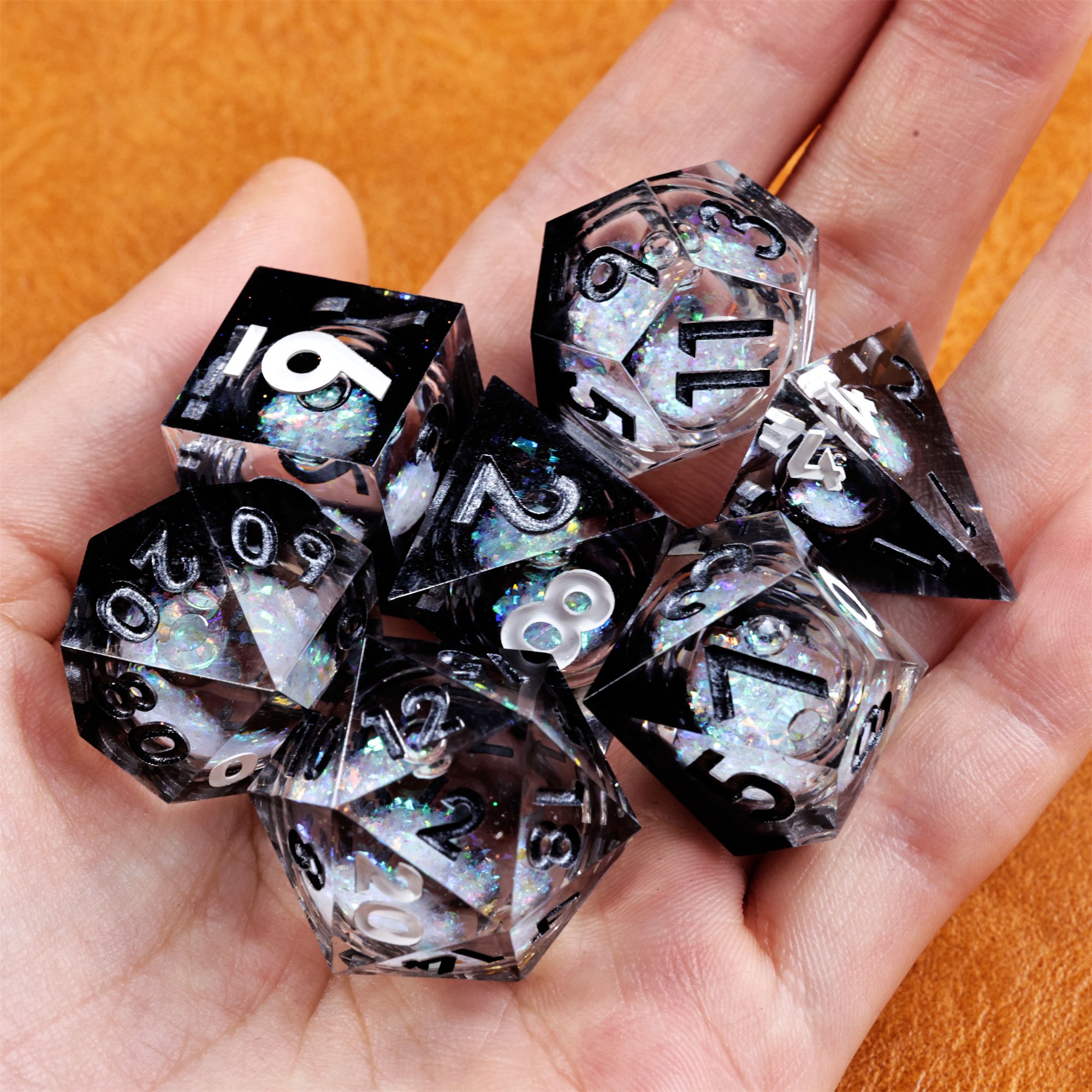 MINI PLANET Polyhedral Liquid Core Dice For TRPG Board Game DND Dice Set 7pcs Wholesale Custom Resin Dice With Sharp edges Games