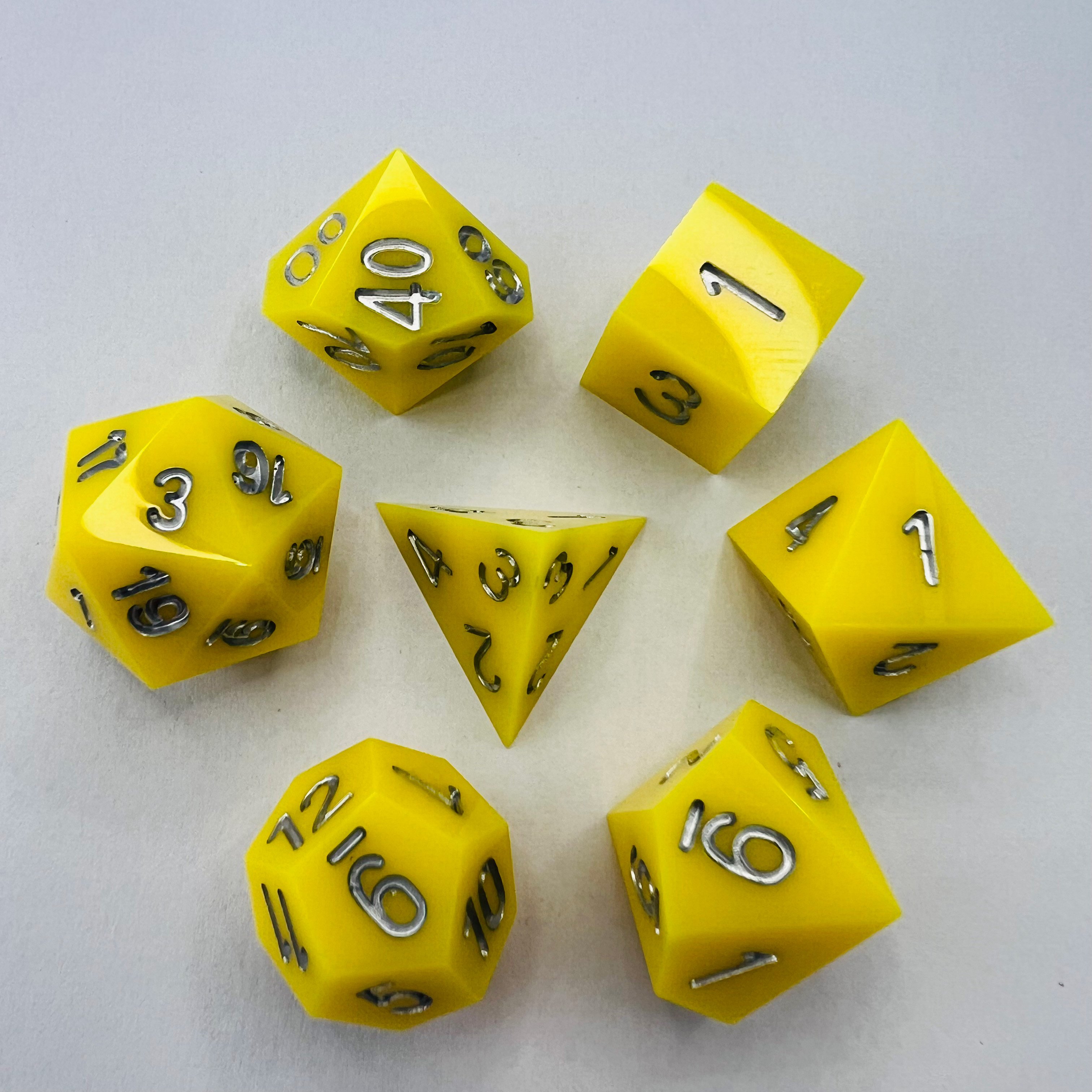 Custom Colorful Transparent Resin Dice Polyhedral Plastic Dice For Dungeons And Dragons Games