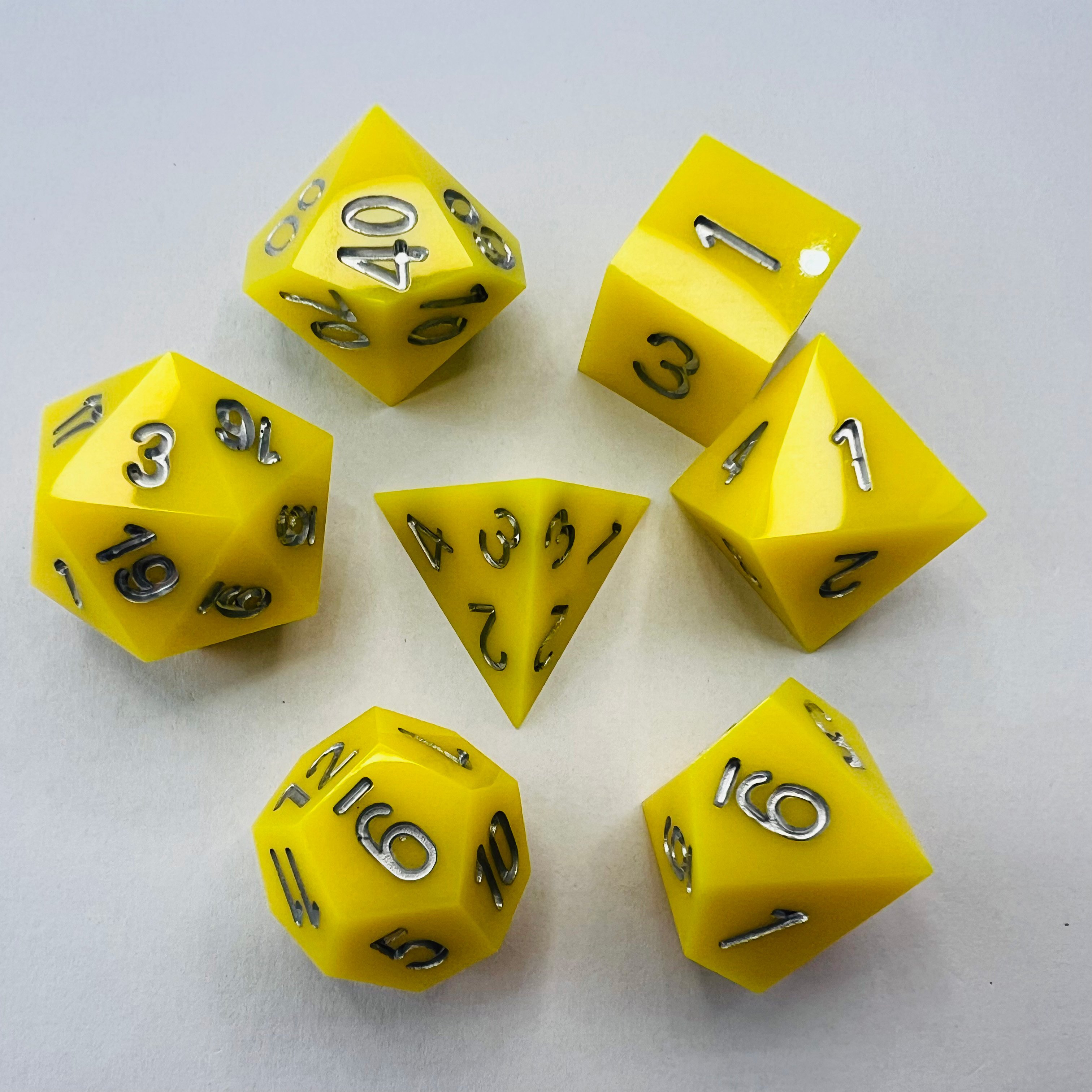 Custom Colorful Transparent Resin Dice Polyhedral Plastic Dice For Dungeons And Dragons Games