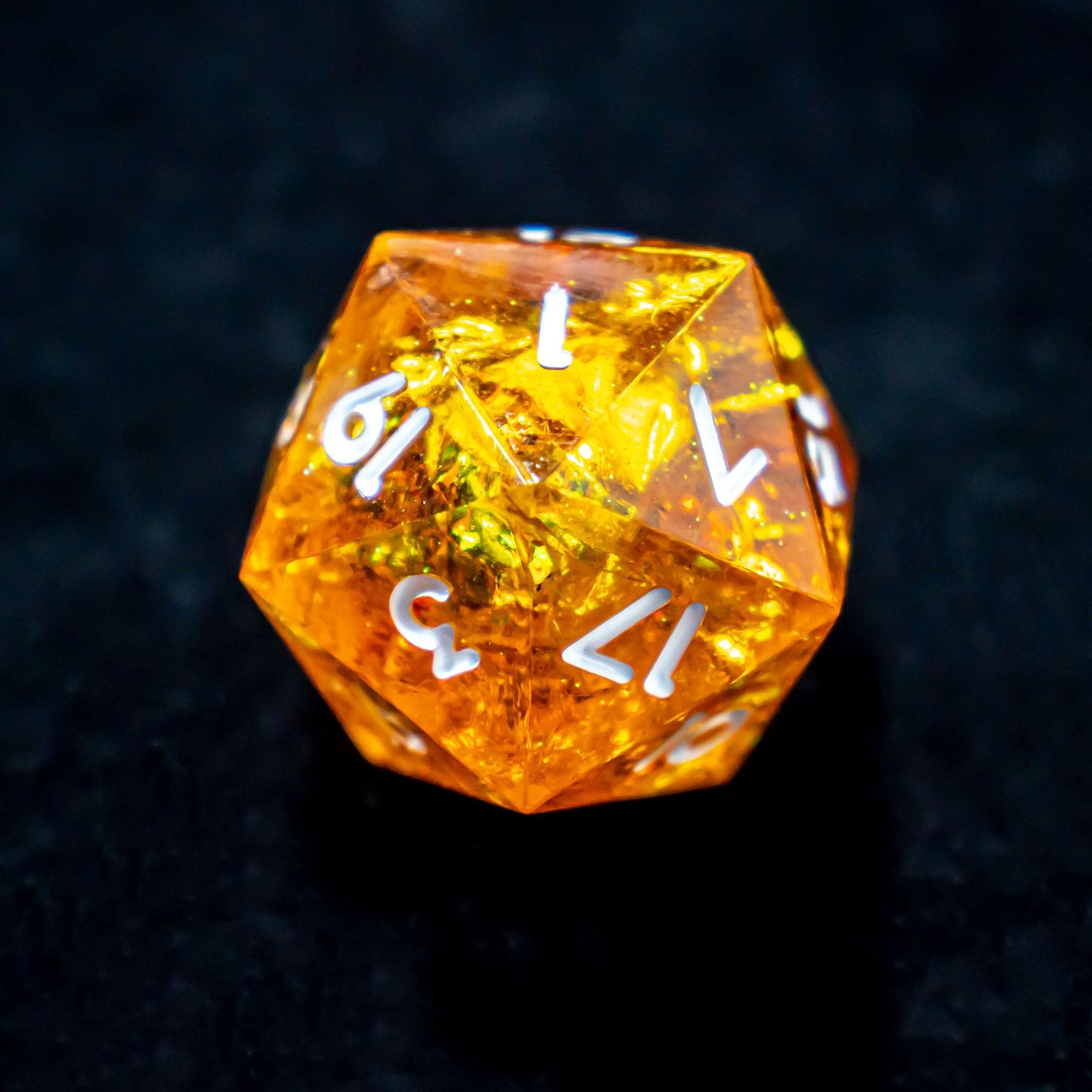 Custom Bulk Random Multiple Color Polyhedral 16MM 20MM D4 D6 D8 D10 D12 D20 Clear DND Sharps Edge Resin Dice Set