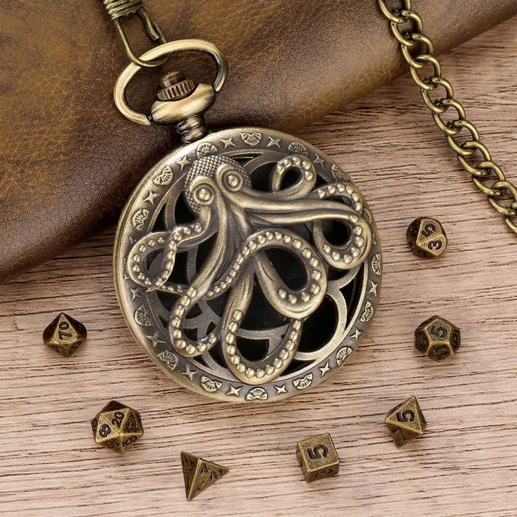 Fast Delivery Brass Cthulhu pocket watch design 6mm dice set box dice case for decoration