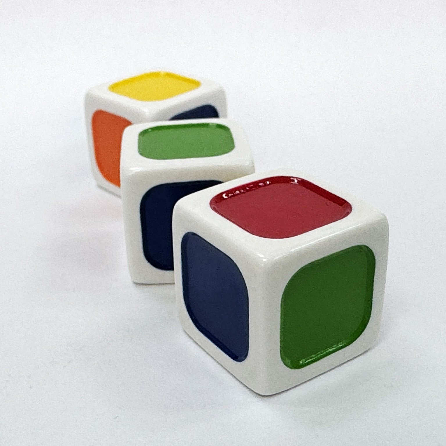 High Quality 19mm UREA Recessed Colorful Dice for Family Board Games custom