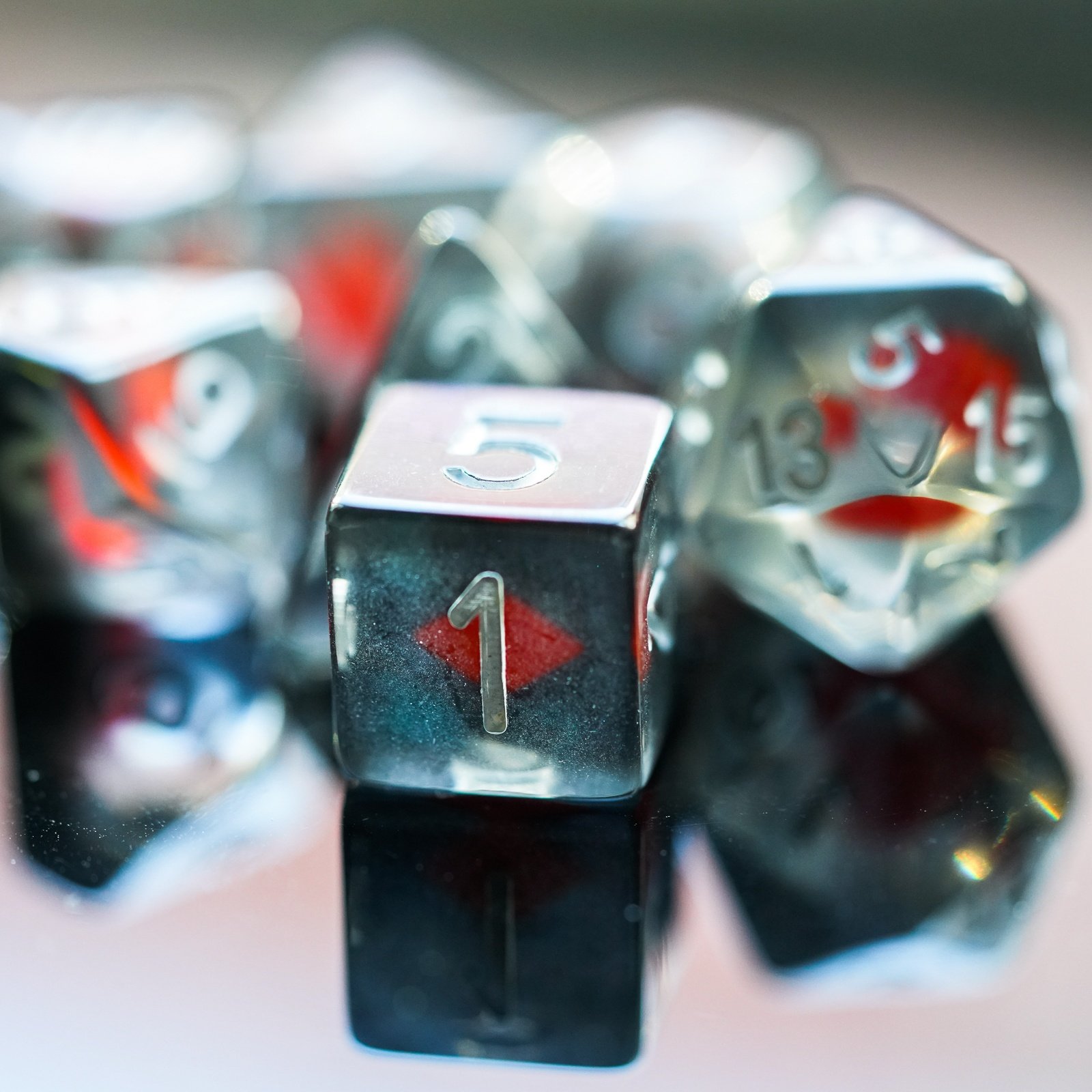 Udixi Resin Plastic Polyhedral custom logo dungeons and dragons cube dice game set rpg Poker Pattern