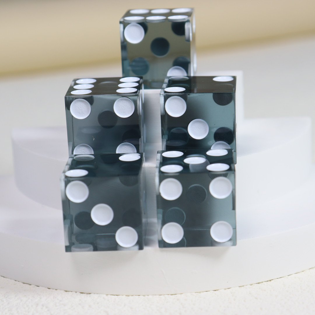Factory Direct Sales Hot Sale Resin Dice 7 pcs Edge Cock exclusive Dice DND Game Dice