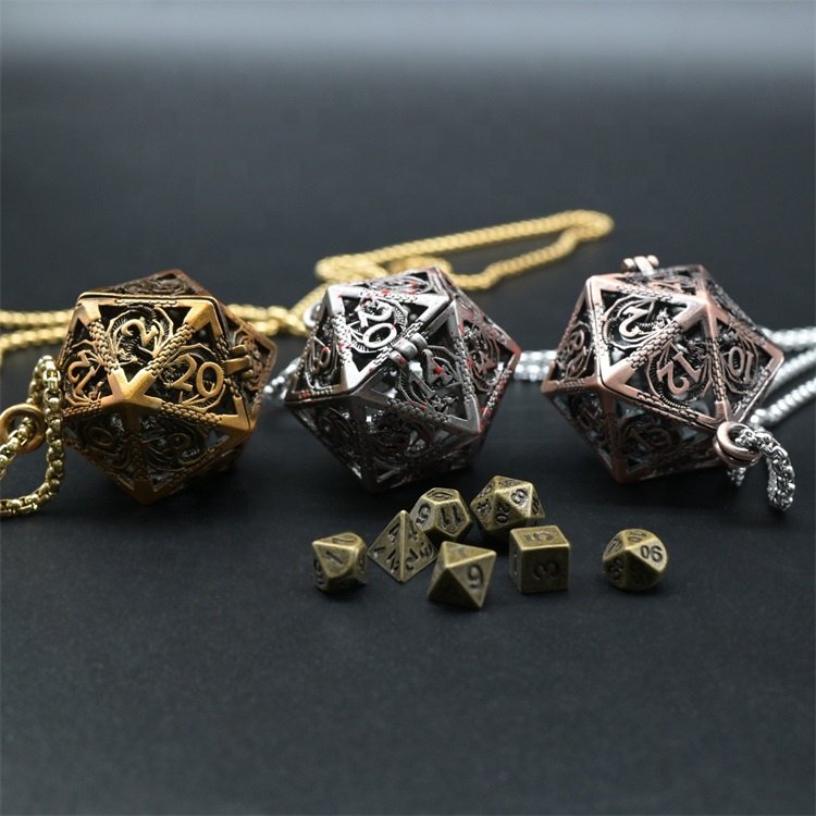 New Arrival 3 Available Colors Decoration Dungeons and Dragons D20 Metal Dice with Chain