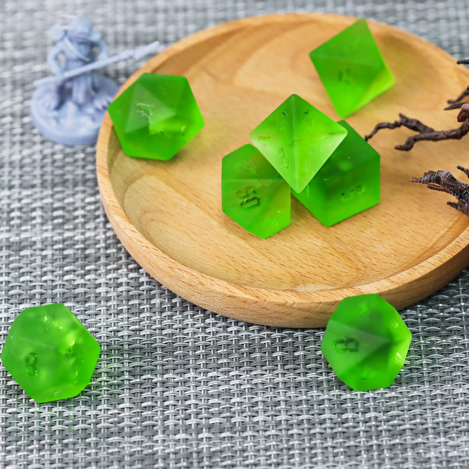 Factory Wholesale Custom Logo DND Green Matte Cracked Glass Dice Set for Dungeons and Dragons RPG