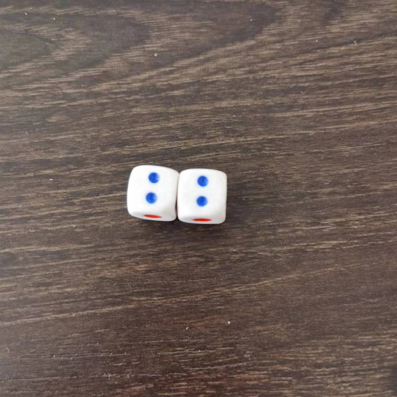 WHOSALE 11MM WHITE DICE D6 DOT DICE