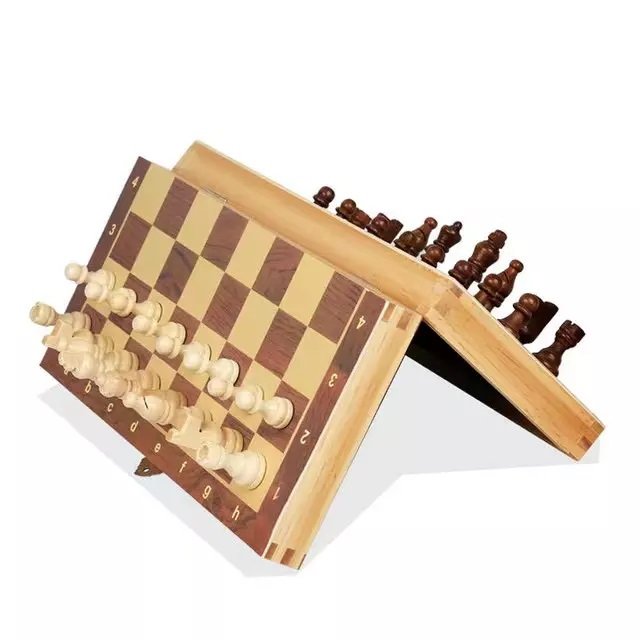 Classic Metal Chess Base Adult Chess Set with Metal and Wooden Chess Men Black White Box Brass Packaging Board Color Combo Type