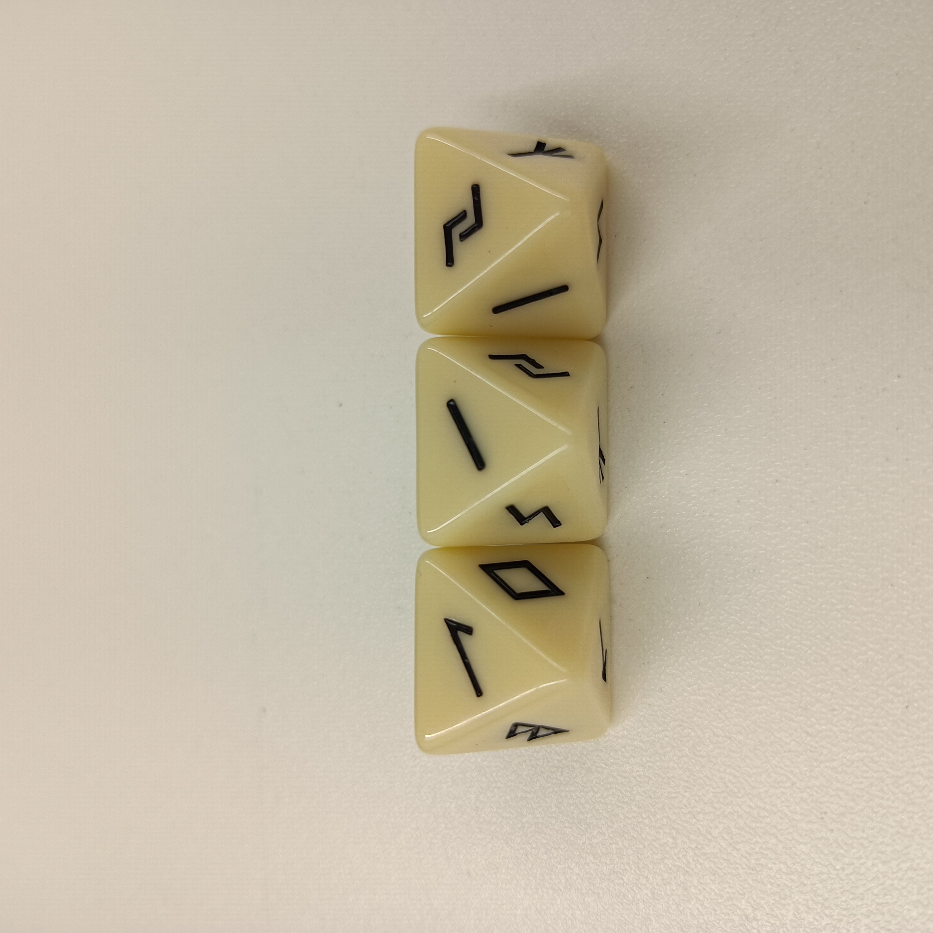 3pcs Per Set Ivory Resin 8 Sided Polyhedral Acrylic Dice Custom Logo Lucky Mystery Rune Dice Set RPG