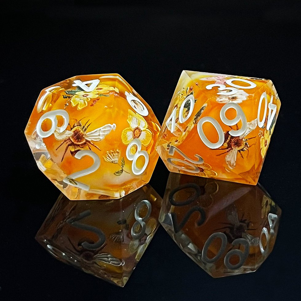 Full Set Handmade Resin Dnd Layered Sharp Edge Dice Polyhedral Flower With Bee Gargen Dice Set for custom table gamedice