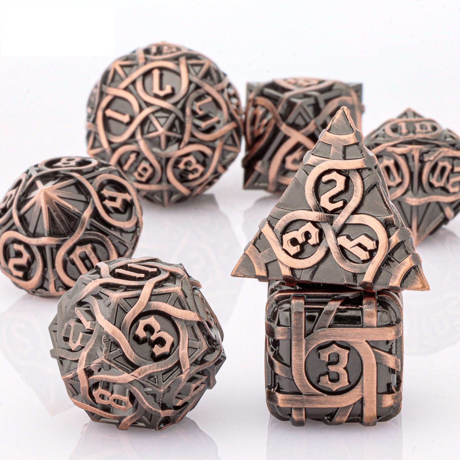 Super September Metal Polyhedral Dice Set DND Board Game A set of Metal Dices Metal Polyhedral Dice Set DND